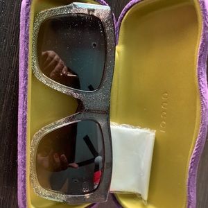 Brand new authentic Gucci sunglasses.
